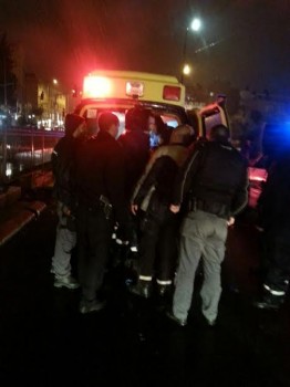 חשד לפיגוע: צעיר יהודי נדקר בסמוך לשער שכם