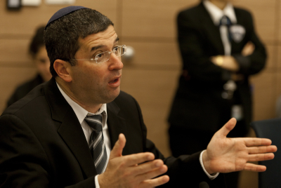 וורצמן: "הבת של מרן שמאל". איציק כהן: "שחררתם מחבלים"