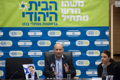 בנט: "לא נפרק ממשלה בגלל שני בתים בחברון"