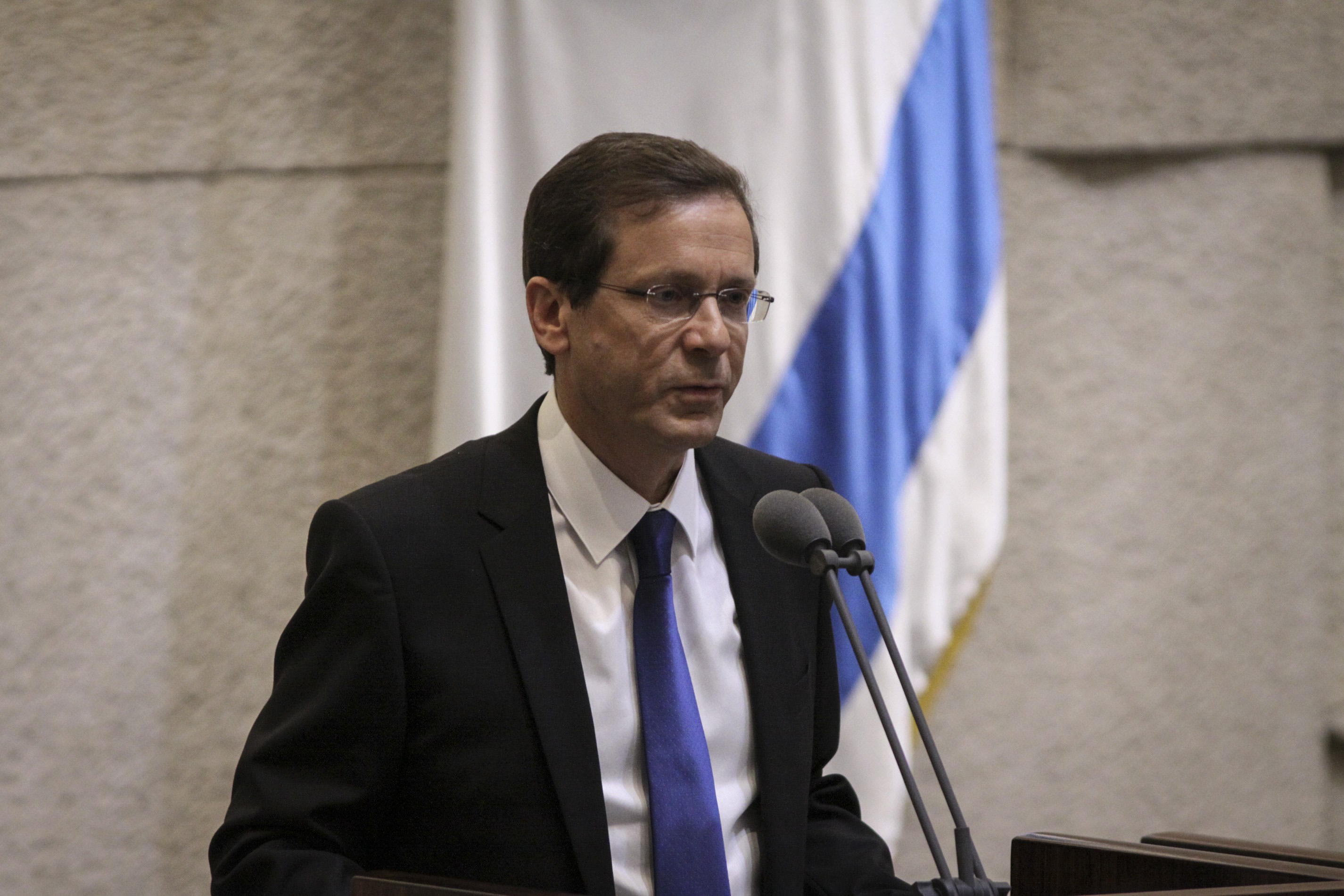 בוז'י בנאום חייו: "לא אצטרף לקרקס הזה"