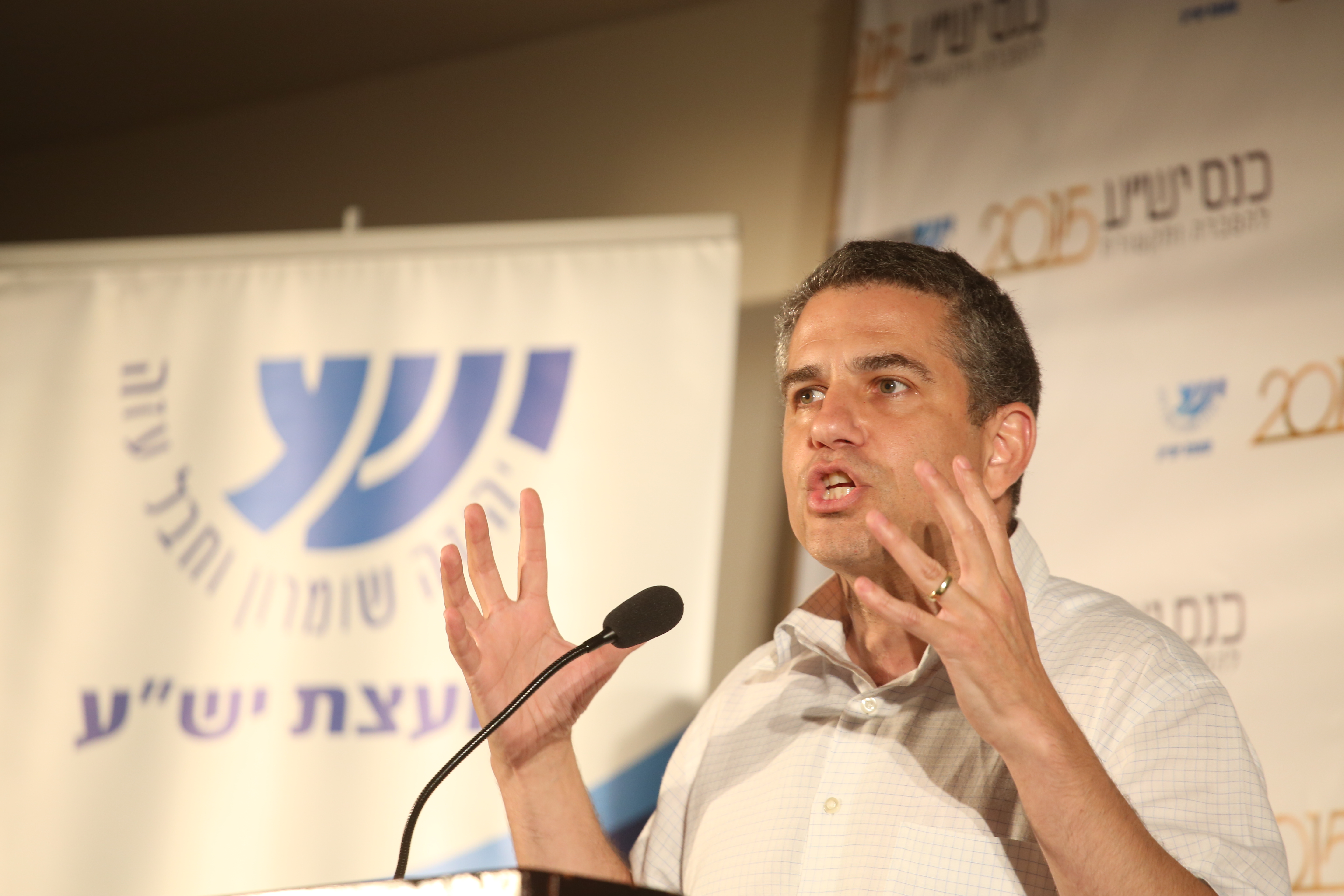 צריך להפסיק את חוסר הדמוקרטיה בתיאטרון, בתרבות ובפרס ישראל