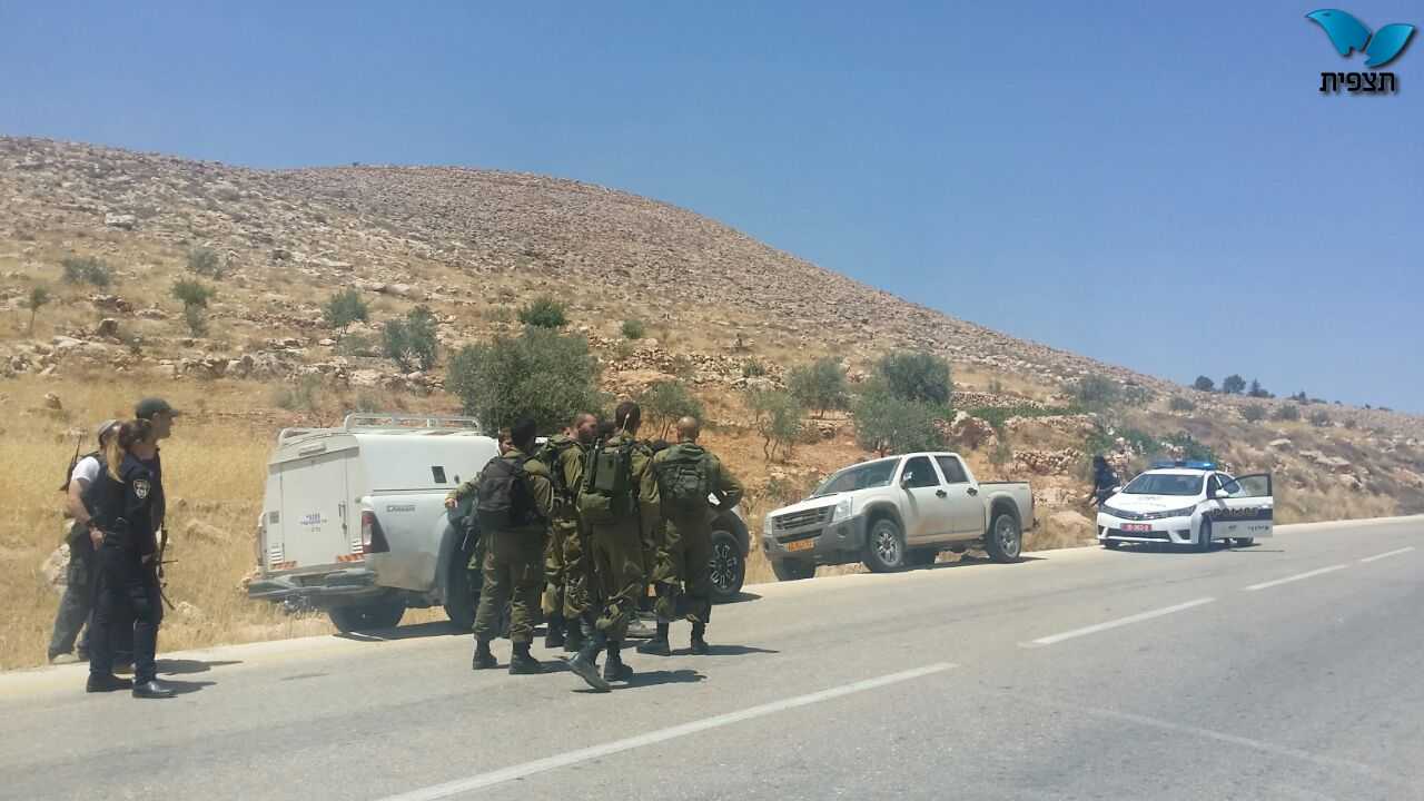 תושב בנימין ירה באוויר לעבר מחבל שיידה אבנים