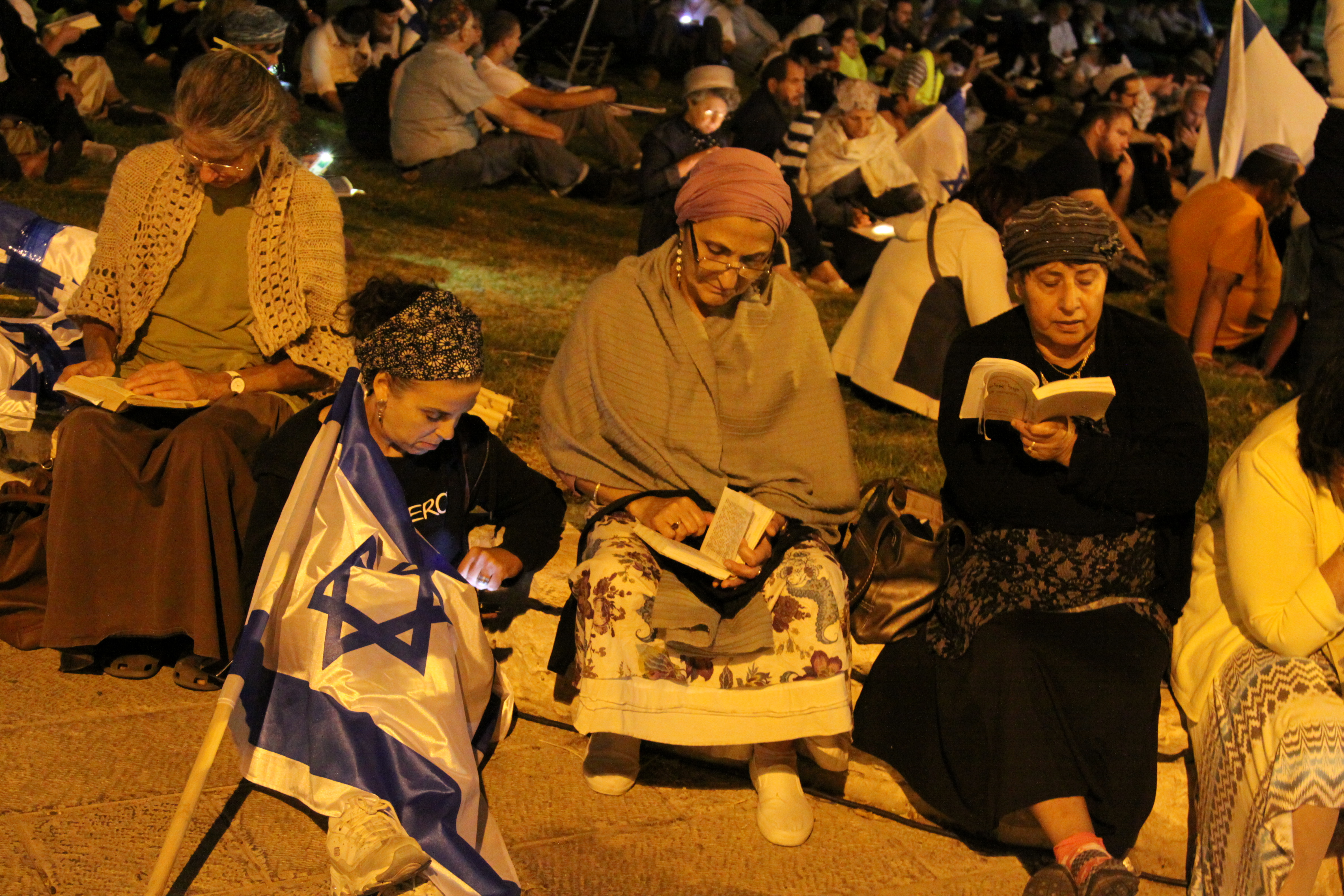 אירועי ליל תשעה באב: איכה, קינות וערבי שיח