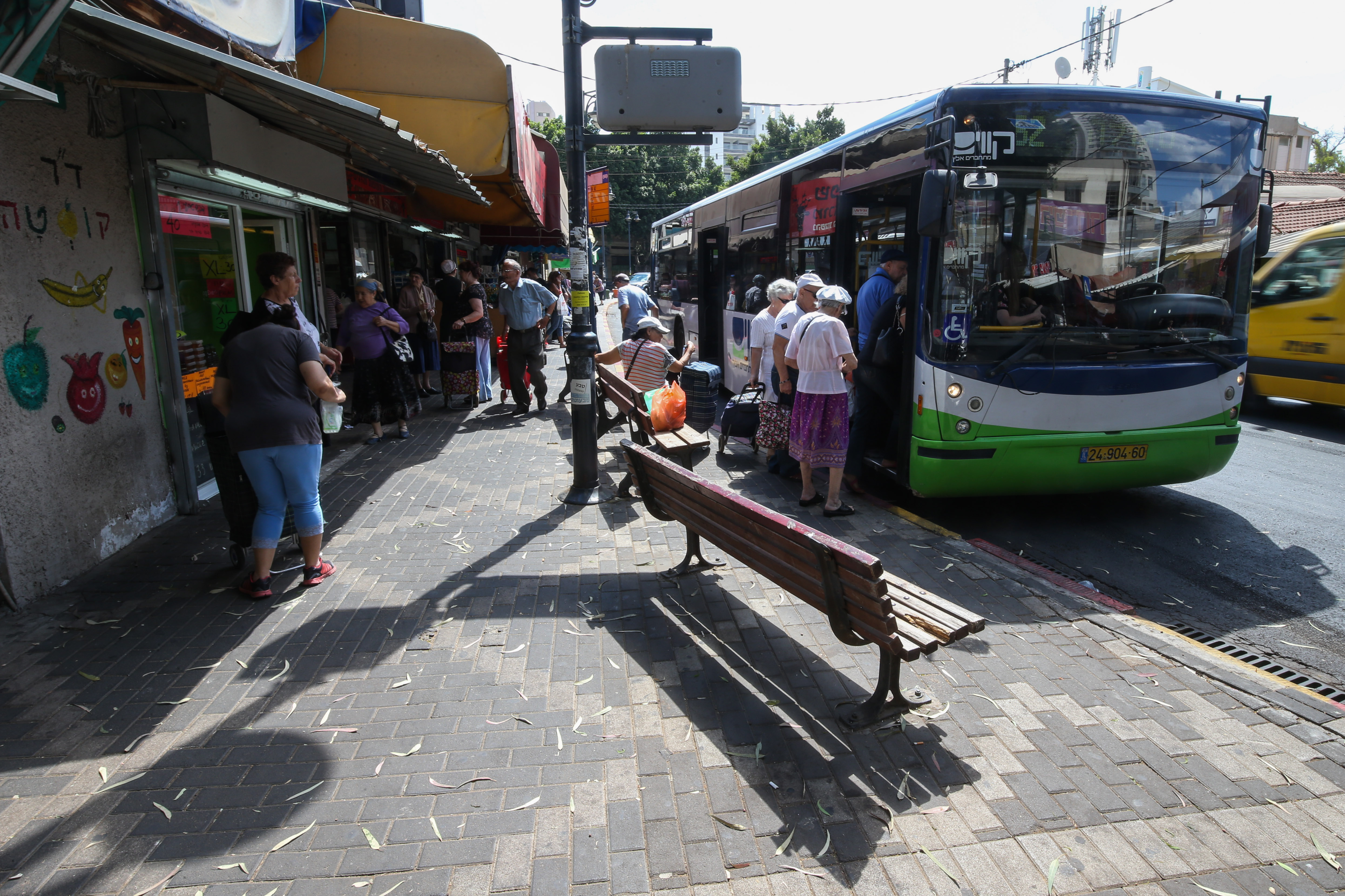 בשורה: השר כץ מוריד את תעריפי הנסיעה בתחב"צ