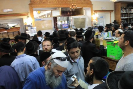 חיפושים אחר יהודי שנעדר באומן מאתמול