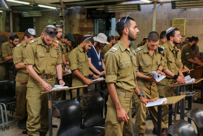 חיילים דתיים רותקו לבסיס כי סירבו לשתות בכיפור