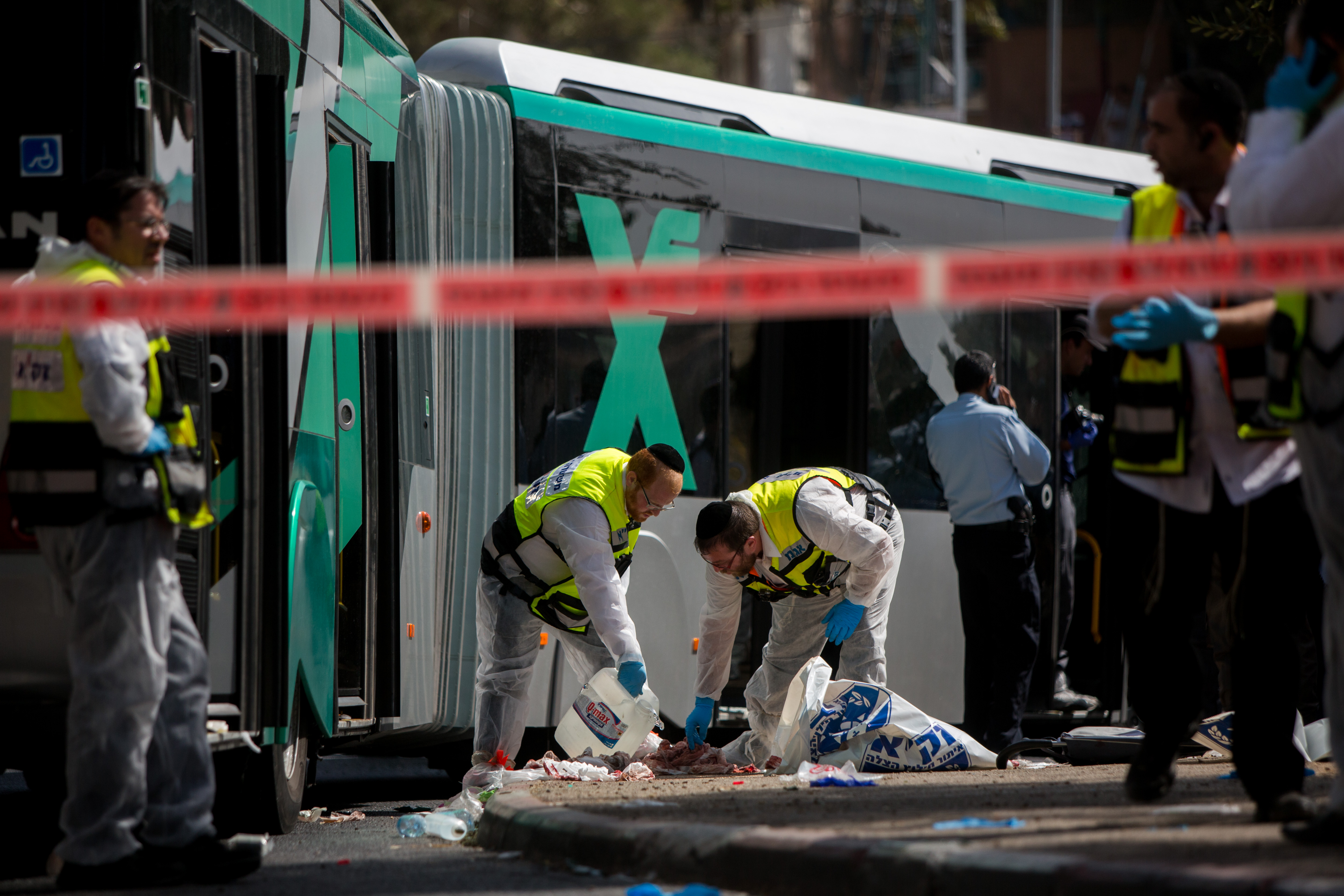יום דמים: שלושה הרוגים בפיגועים בירושלים