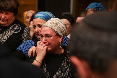 ברוב עם: החתונה של אריאל ושרה-תחיה