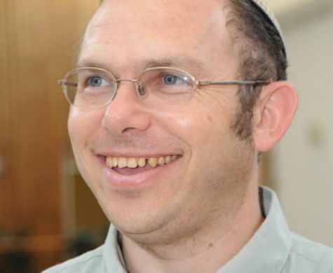 'באמונה' מנסים למזער נזקים: "המפיק מזרחי"