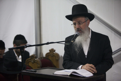 דרישה: להשעות את הרב אברהם יוסף מתפקידו