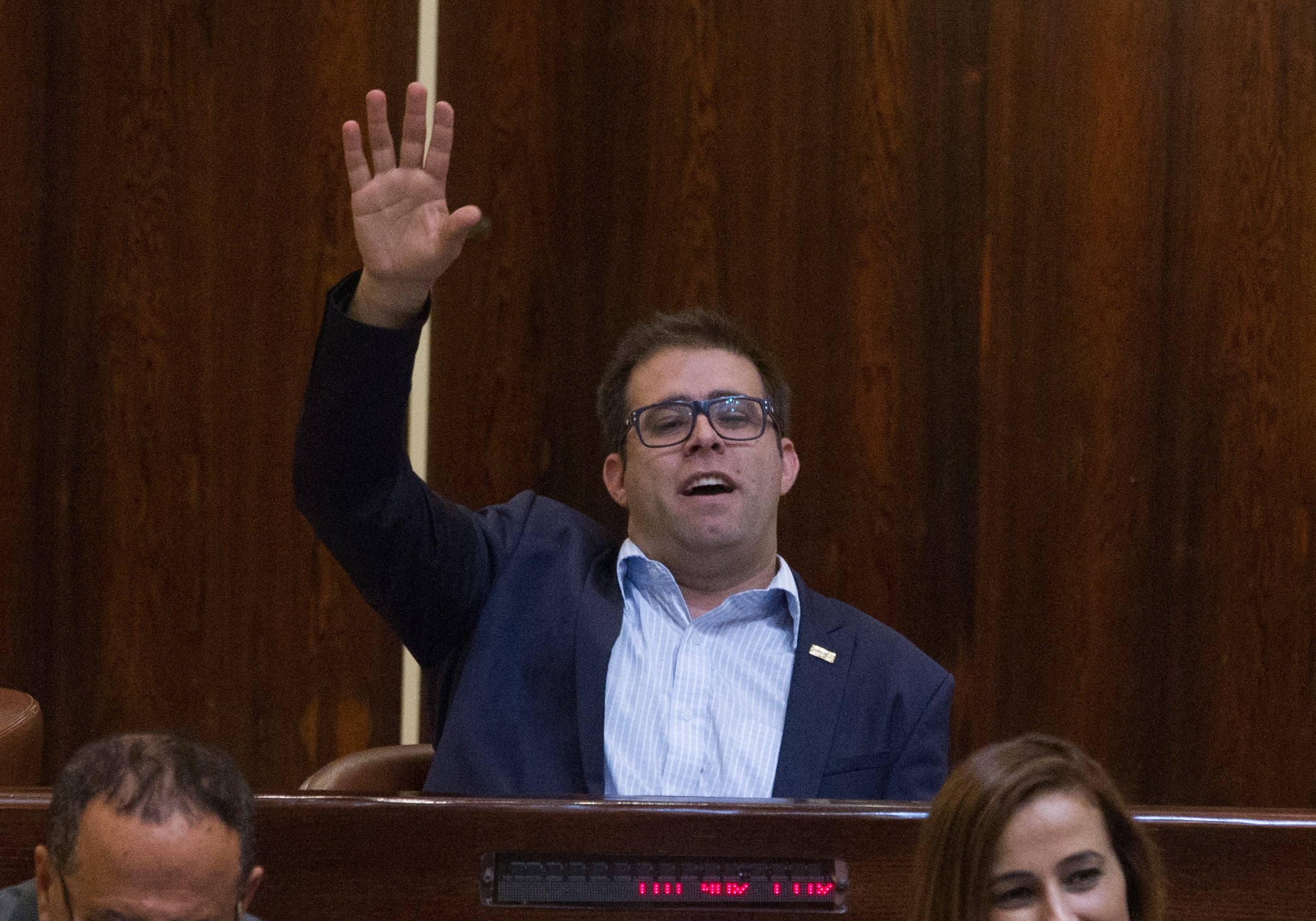 אושר חוק "אורן חזן" לסילוק סגן יו"ר כנסת