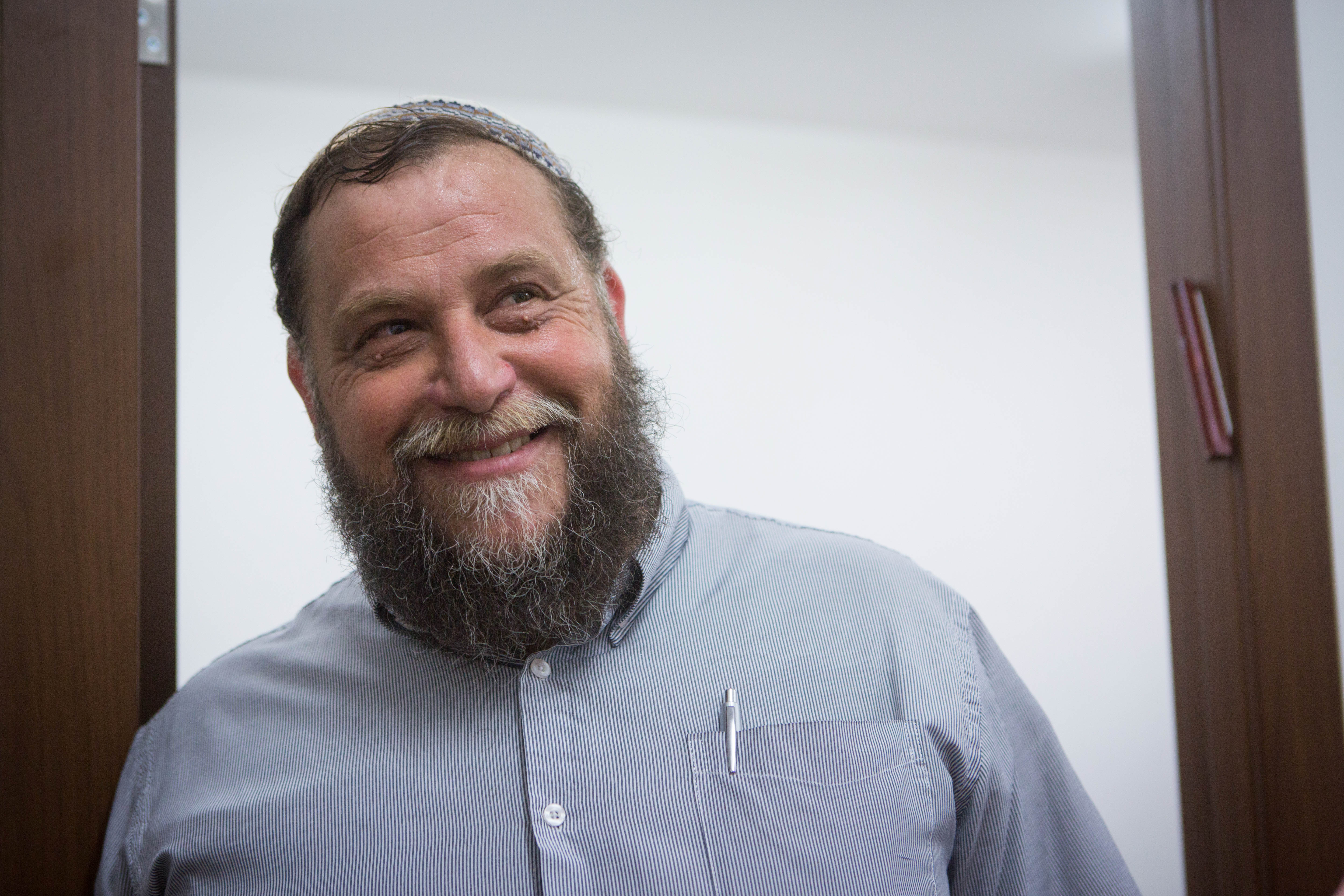 אישום: שוטרי מג"ב מסרו מידע לבנצי גופשטיין