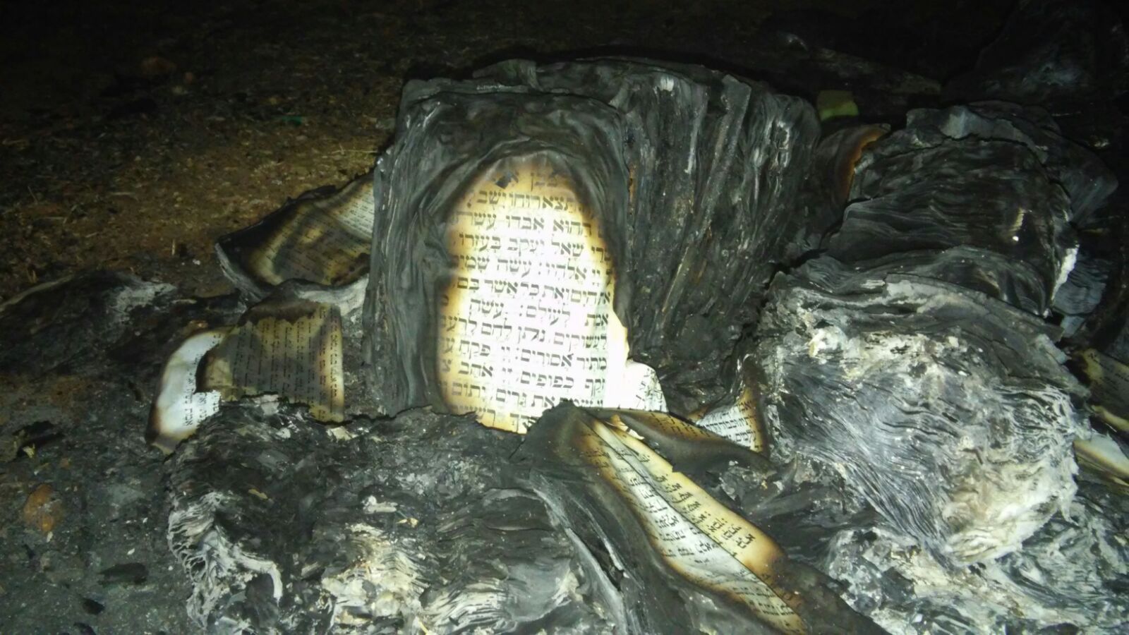 מזעזע: ערבים הציתו בית כנסת ליד כרמי צור