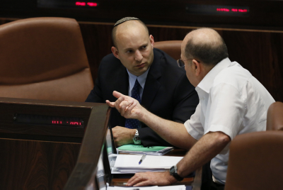 יעלון נגד בנט: "התבטאות ילדותית ומופקרת"
