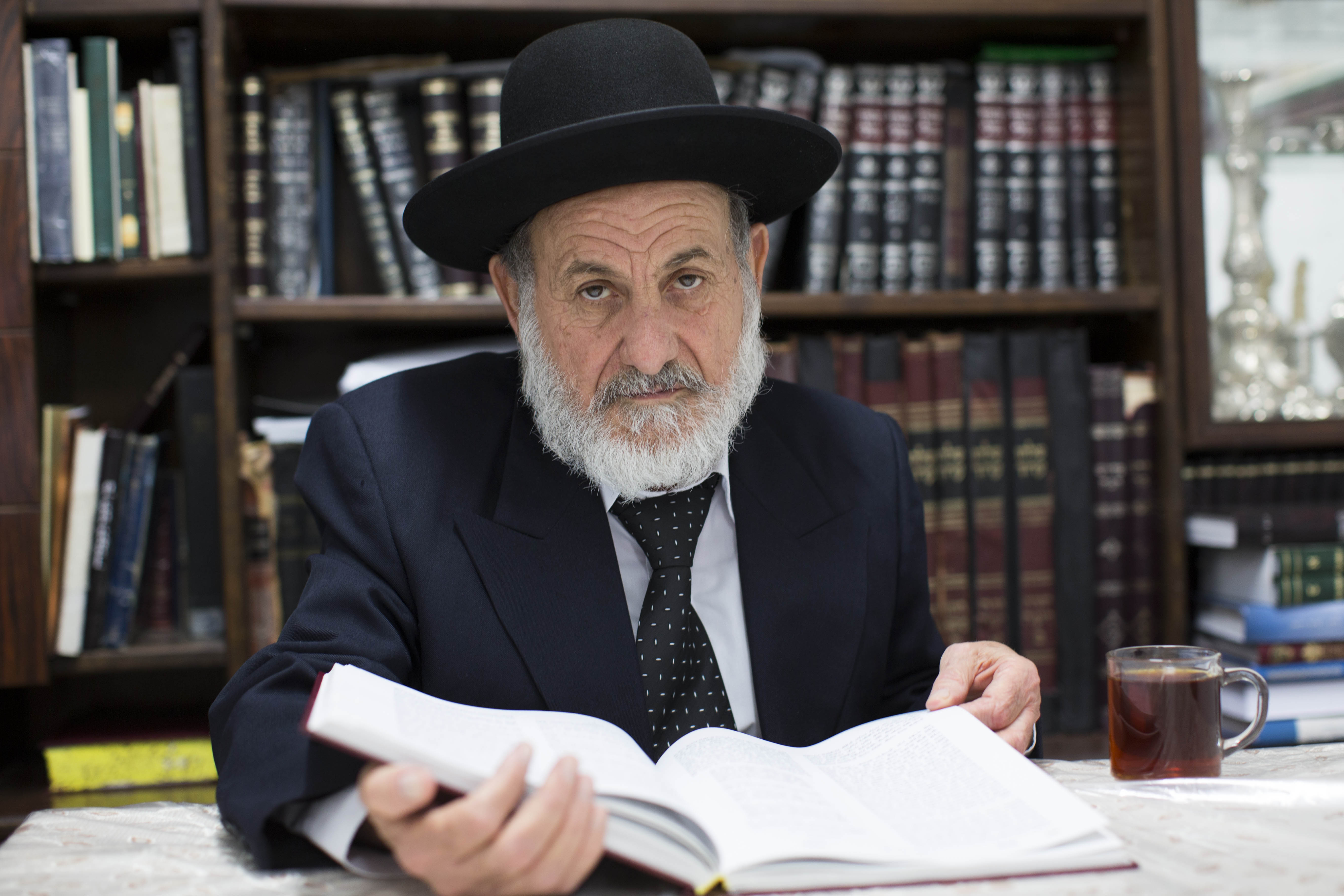 "הח"כים החרדים לא מתייעצים עם רבנים עושים מה שבא להם"