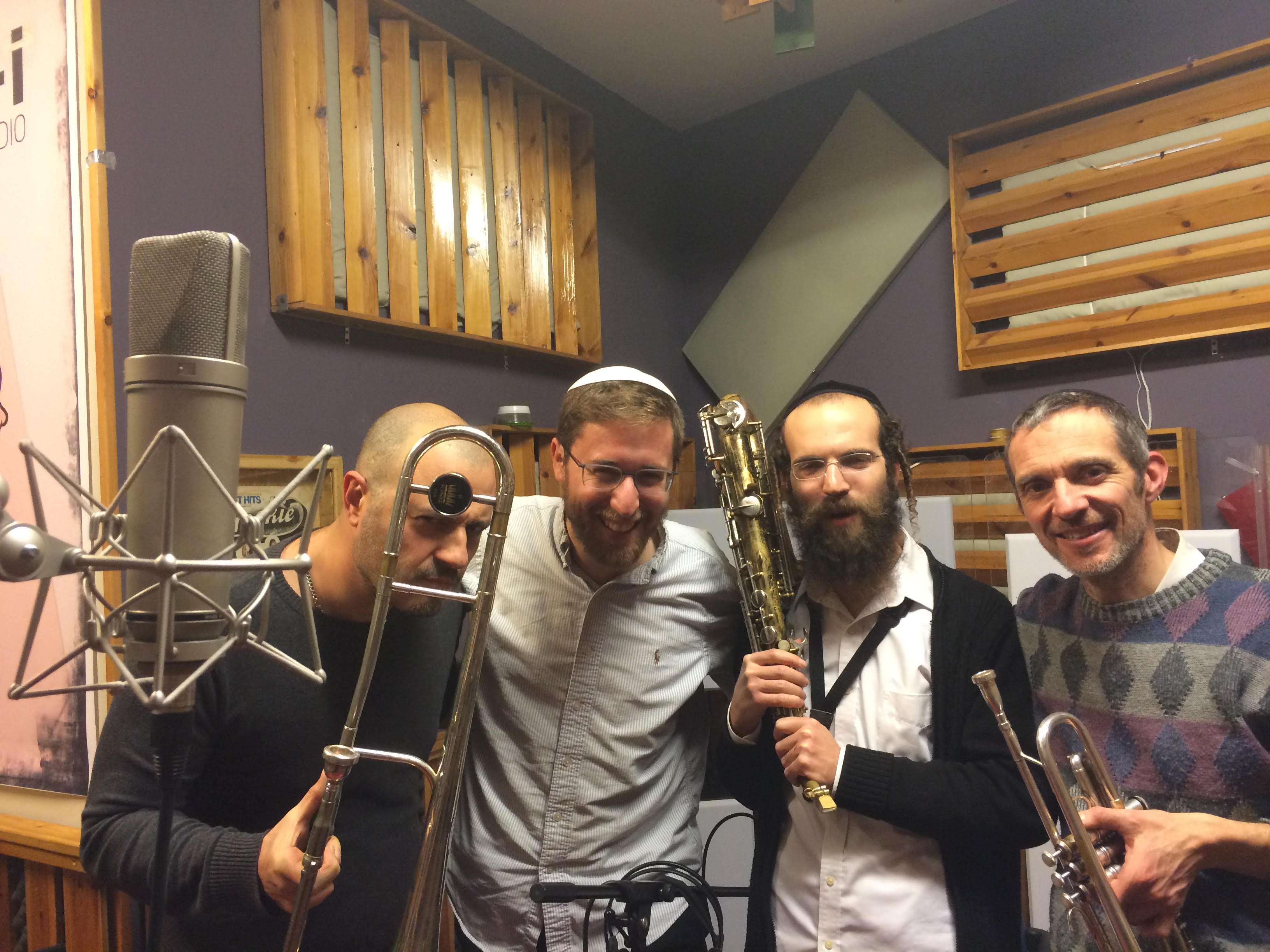 חסדי השם: יצחק מאיר מצטרף לשיר עם שטיסל