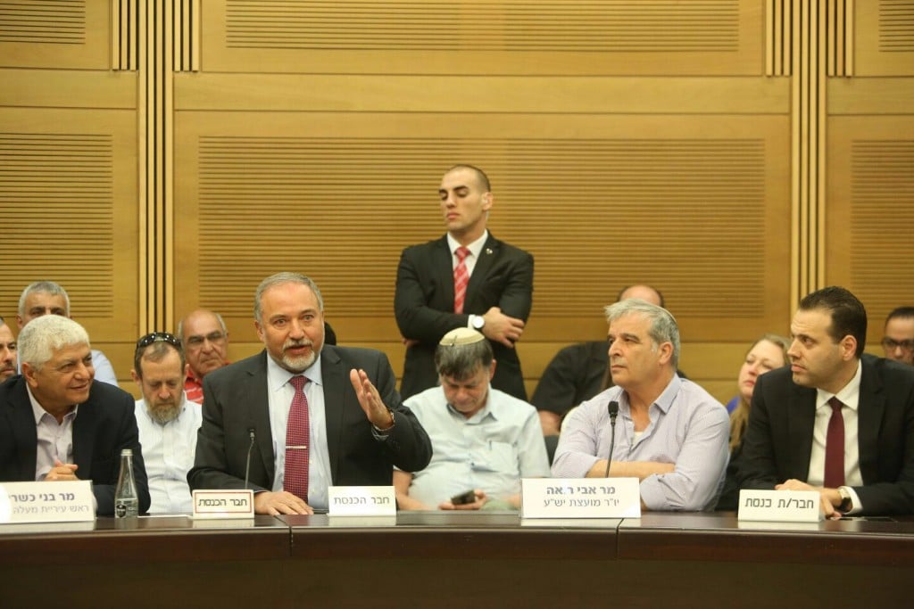מרים צחי (1)
