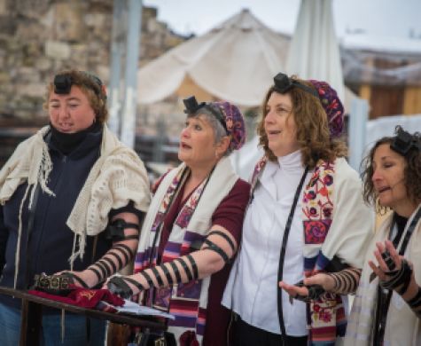 מצפצפות על היועמ"ש: ברכת כהנות נערכה בכותל