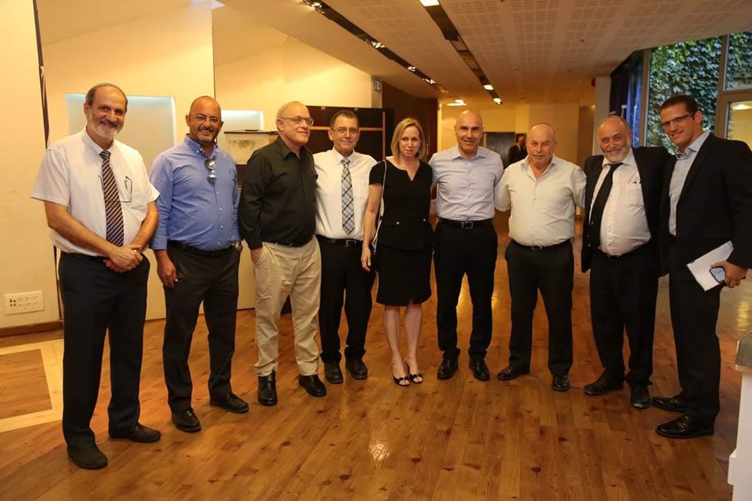 "נוהל 'הקש בגג' נקבע על ידי הרמב"ם"