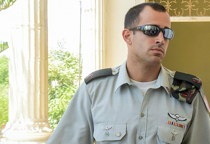 "זבל בוגד": מתקפה על המ"פ שהעיד נגד אזריה