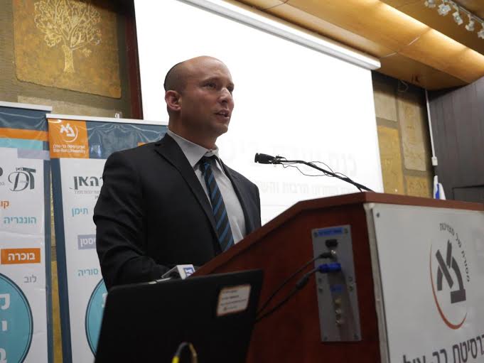 "כל כתבת ביקורת מוסיפה לי מוטיבציה"