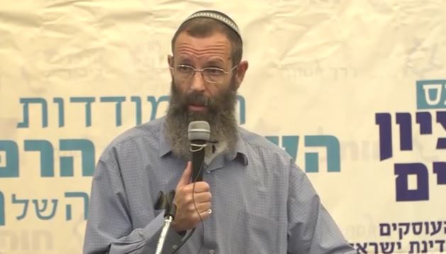הרב יגאל, איך העזת לנפץ את הפסל?