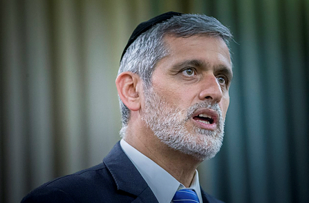 אלי ישי תוקף: "מדובר בהאשמה מגונה"