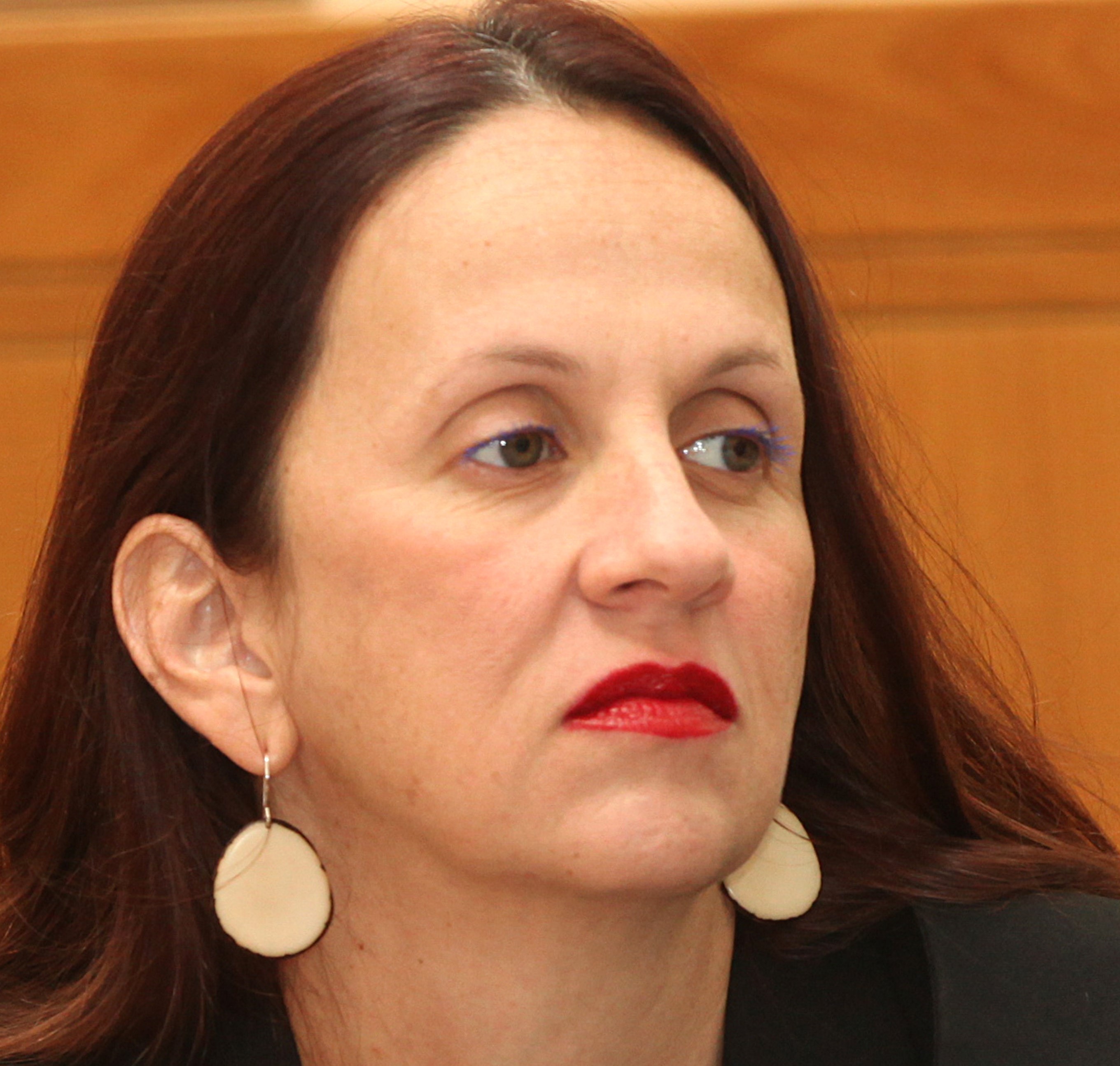 חייבה 'שירת נשים' בשם "חופש הדעה והמצפון"