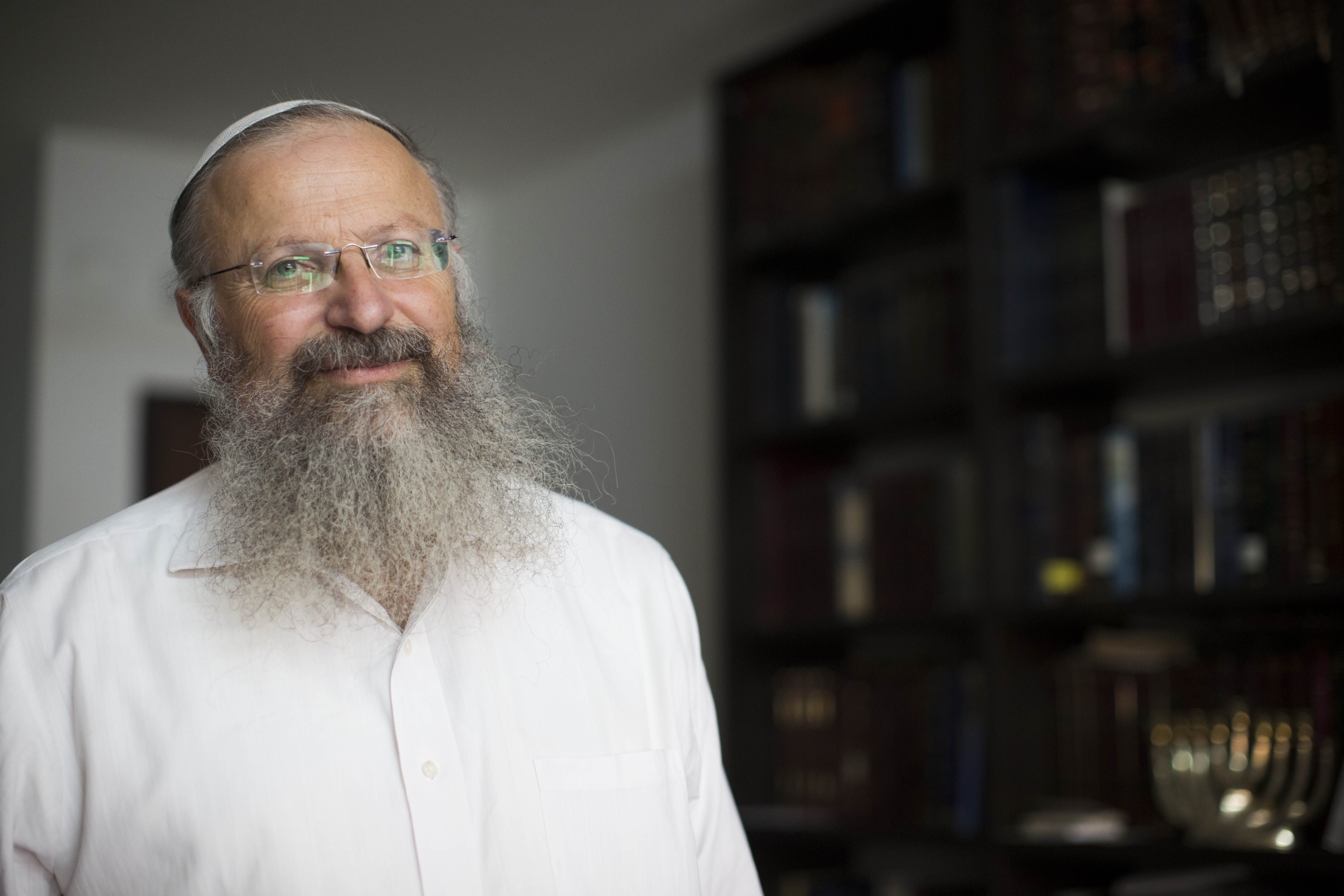 הרב אליהו הטיל וטו: הופעת הנגניות בבית הכנסת בוטלה