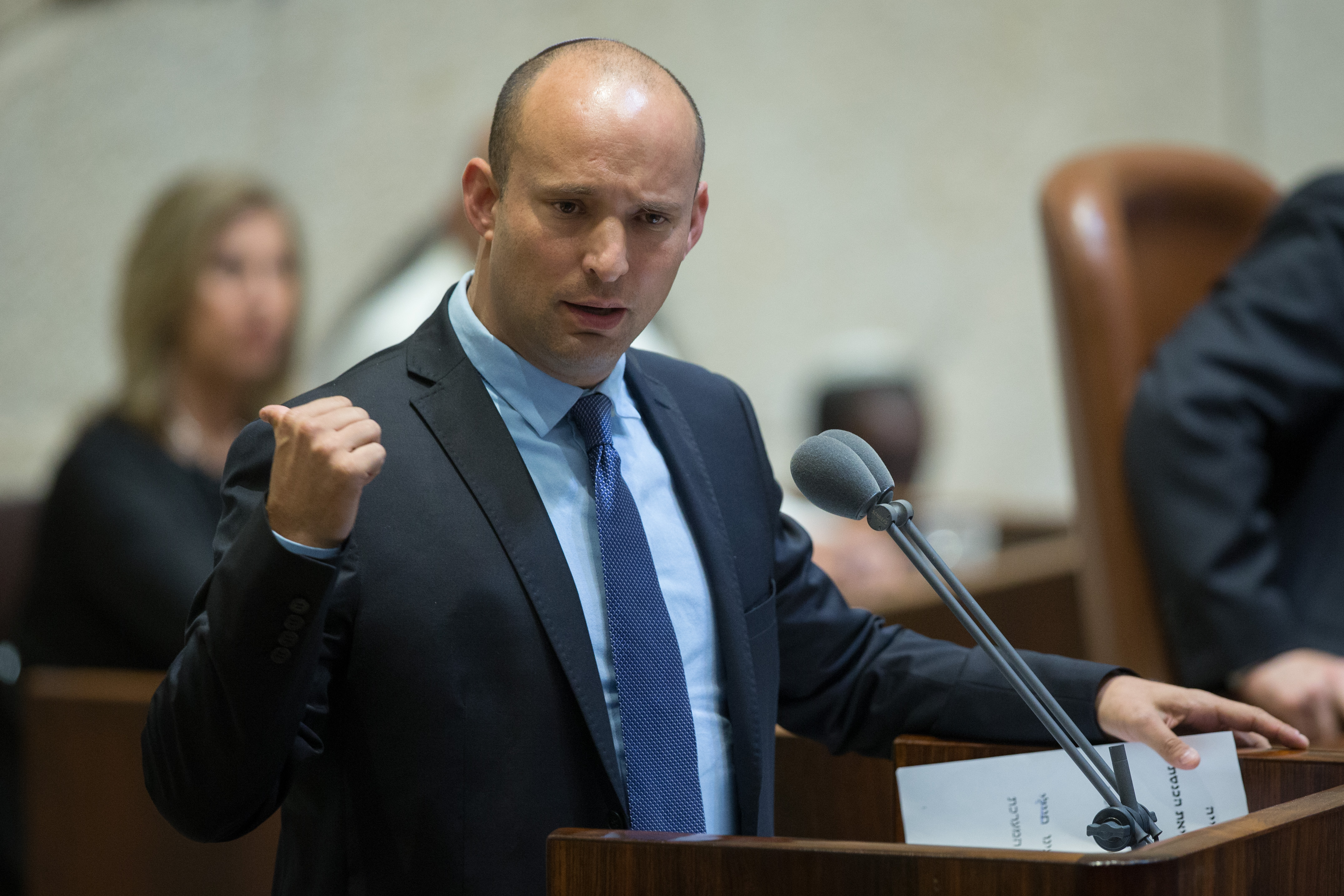 בנט נגד ההחלטה של ליברמן: "שגיאה ערכית קשה"