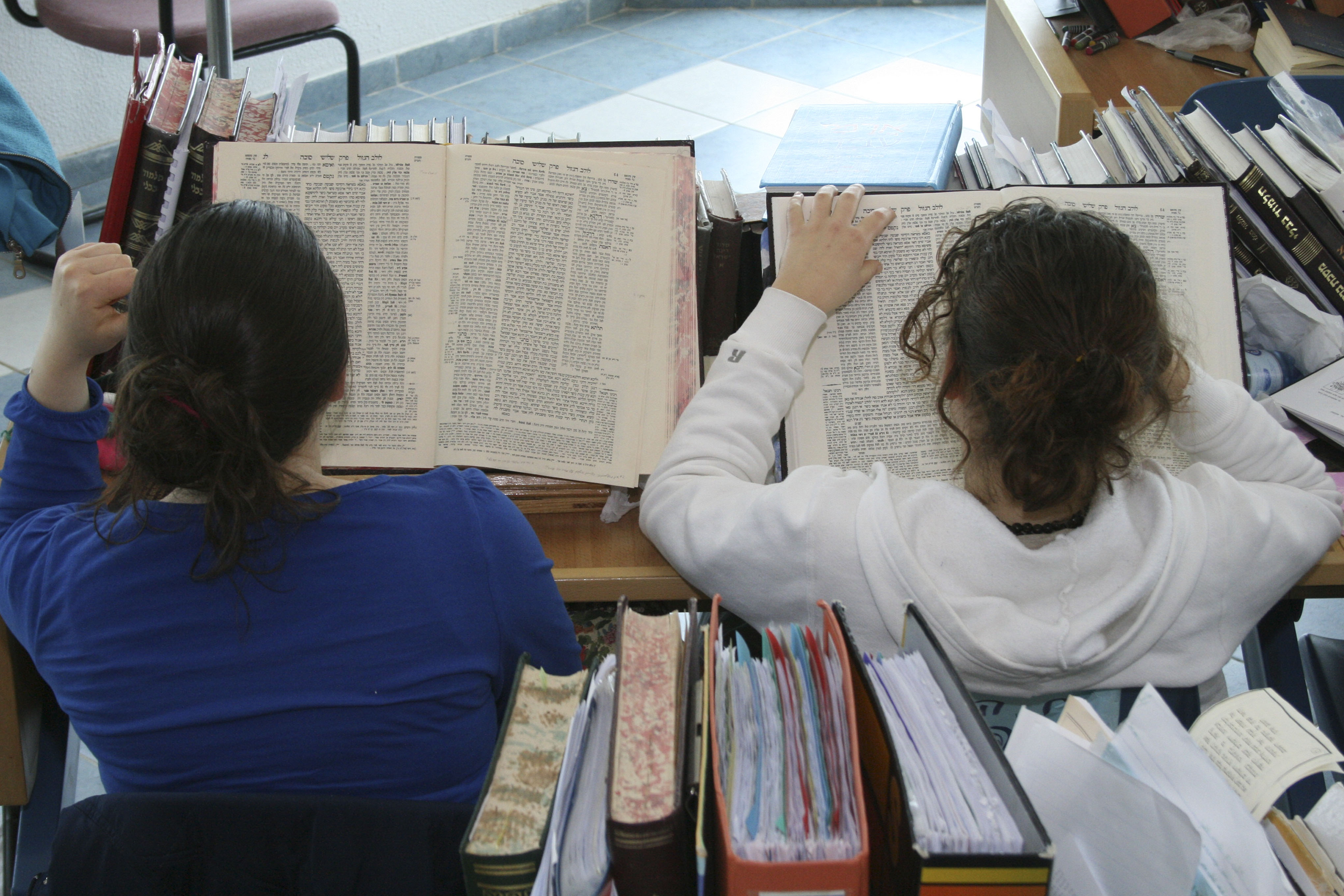 בית מדרש זוגי? אנא השאירו אותו בבית