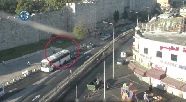 צפו: כך ניטרל השוטר את המחבל שדקר אותו