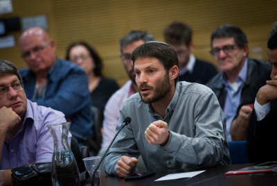 סמוטריץ' מרגיע: "החוק של כחלון לא יעבור"