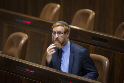 שיחת הטלפון שגרמה לגליק לפרסם התנצלות