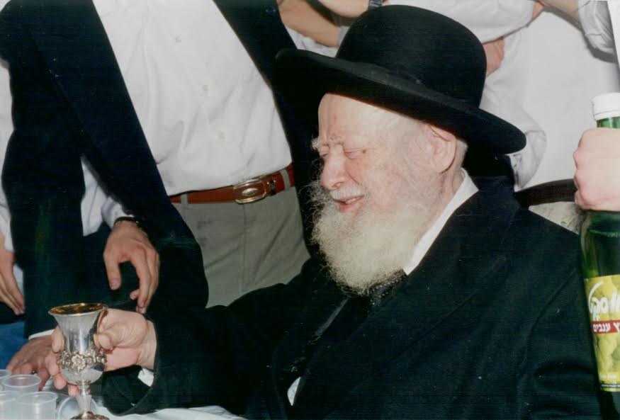 'צריך דף יפה': 10 סיפורים על הרב אברהם שפירא זצ"ל