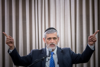 "אנשים מפחדים לדבר": אלי ישי שובר שתיקה
