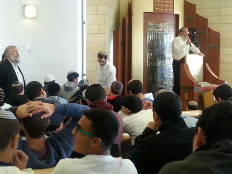 תפילת ילדי החמ"ד: גלריה