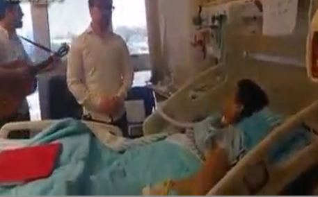 צפו: המתנדבים שזכו לשיר עם אהובה עוזרי בימיה האחרונים