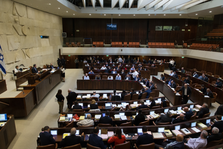 לראשונה בהסטוריה: כנסת עם 119 חכי"ם בלבד