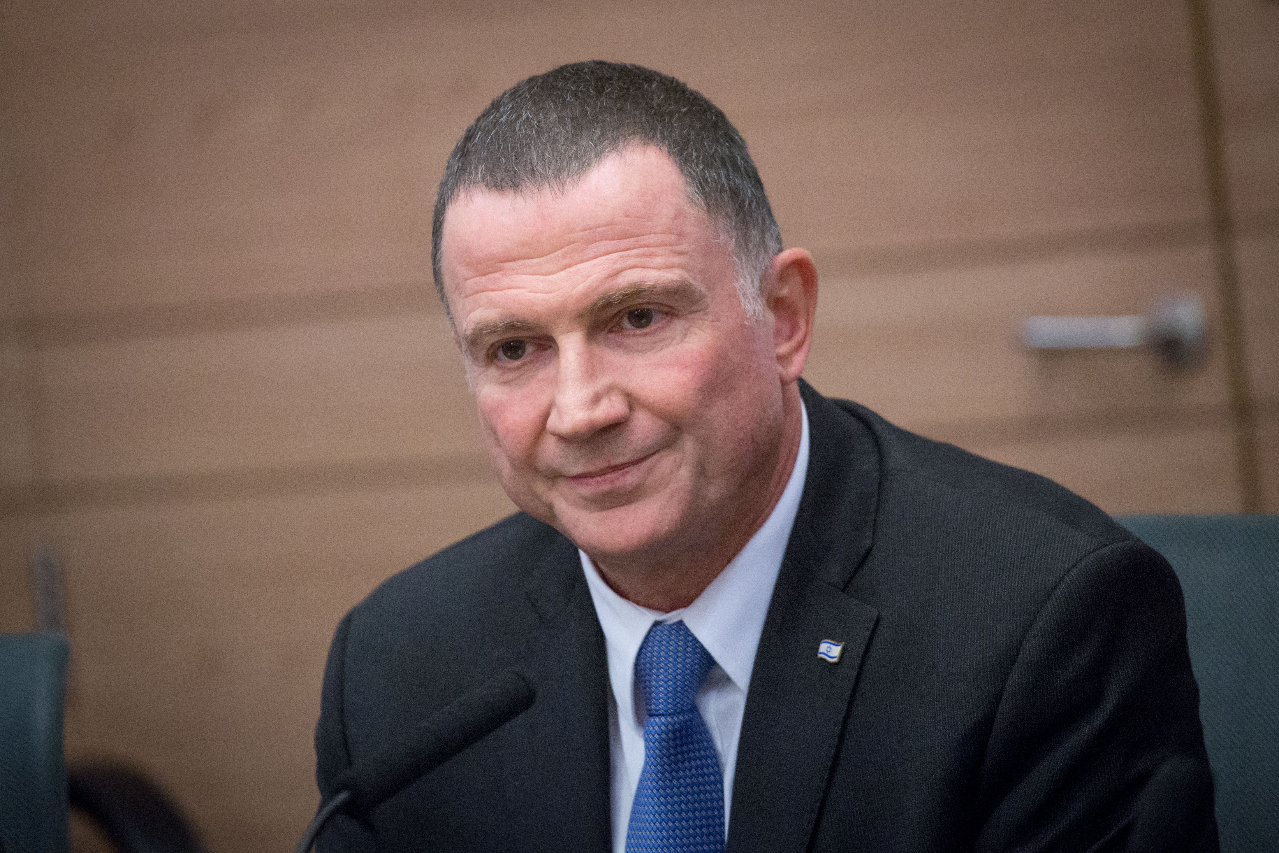אדלשטיין הציל את הקואליציה ממבוכה