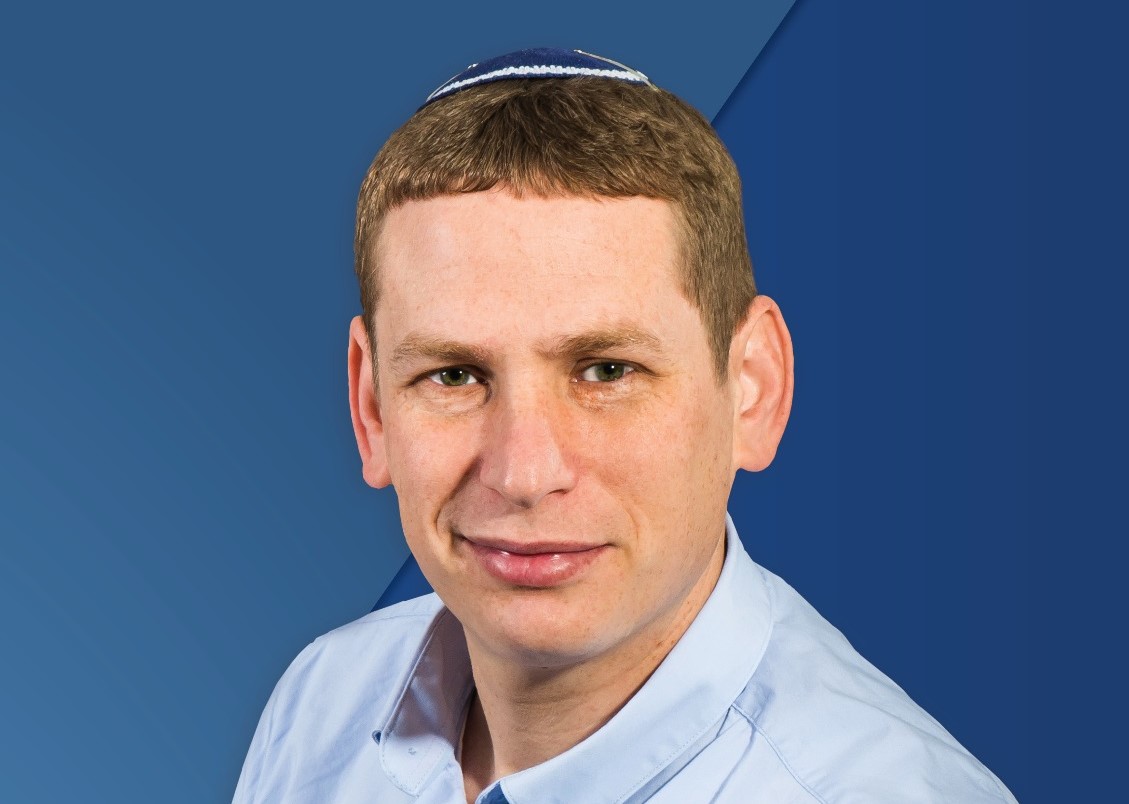 סקר מאגר מוחות: משה סוויל מנצח בבחירות