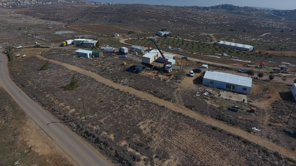 בשעה זו: ממשלת נתניהו ובנט מחריבה את עמונה