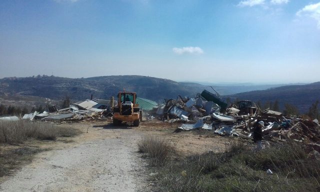 בשעה זו: ממשלת נתניהו ובנט מחריבה את עמונה