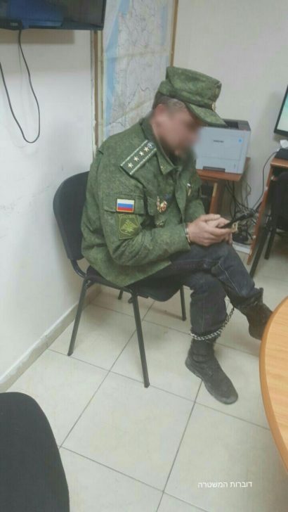השוטרים נדהמו: מה עושה גנרל רוסי בכפר טמרה?