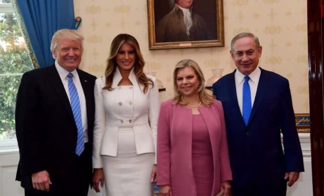 נראה שביבי וטראמפ תיאמו עניבה אבל העיקר שכולם נראים טוב יחד