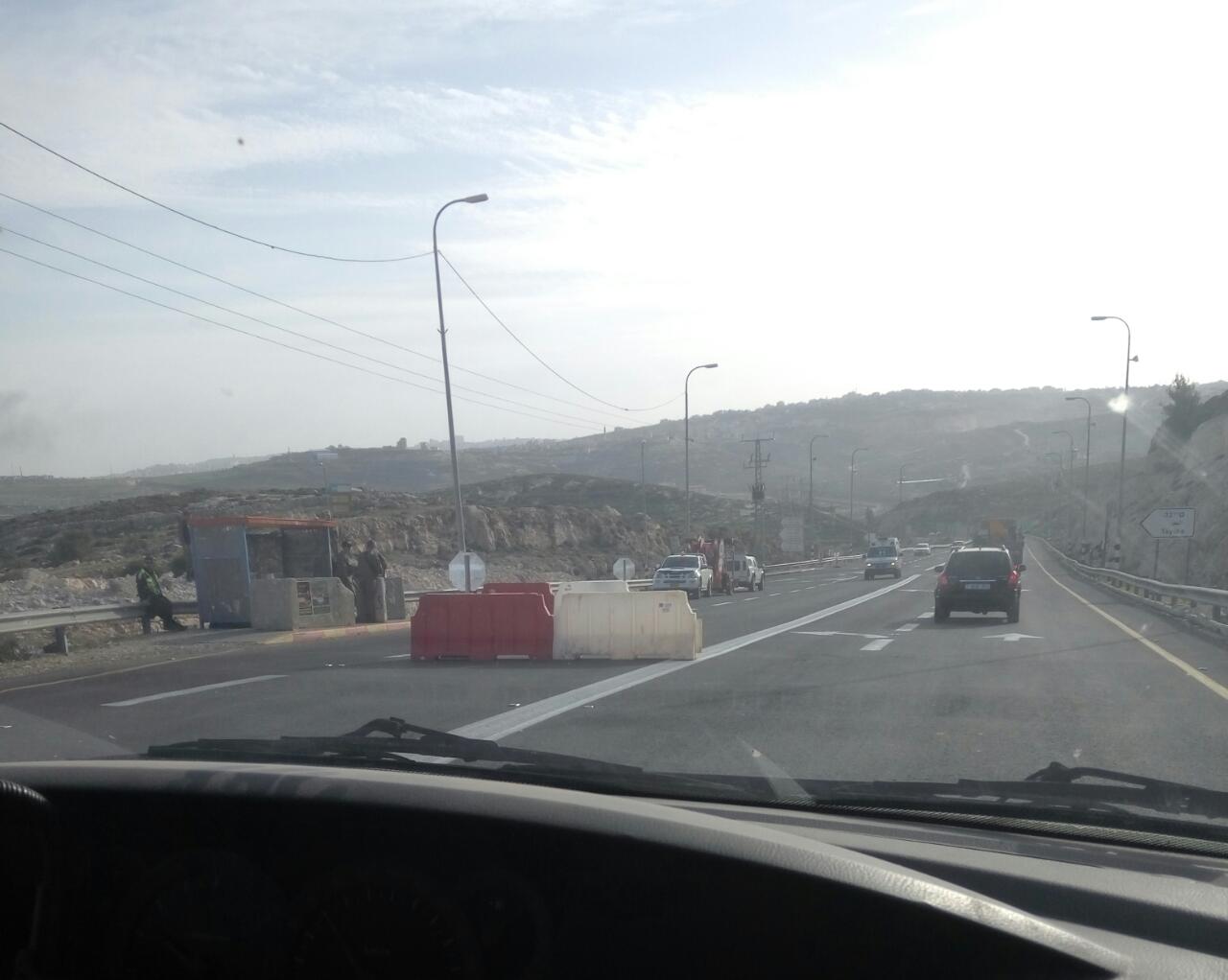 הריסת הבתים בעפרה: החל שלב חסימות הכבישים