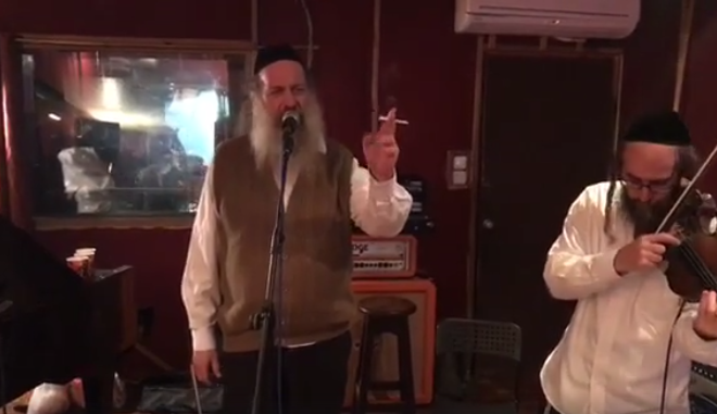 קבלו הצצה לחדר החזרות של שולי רנד