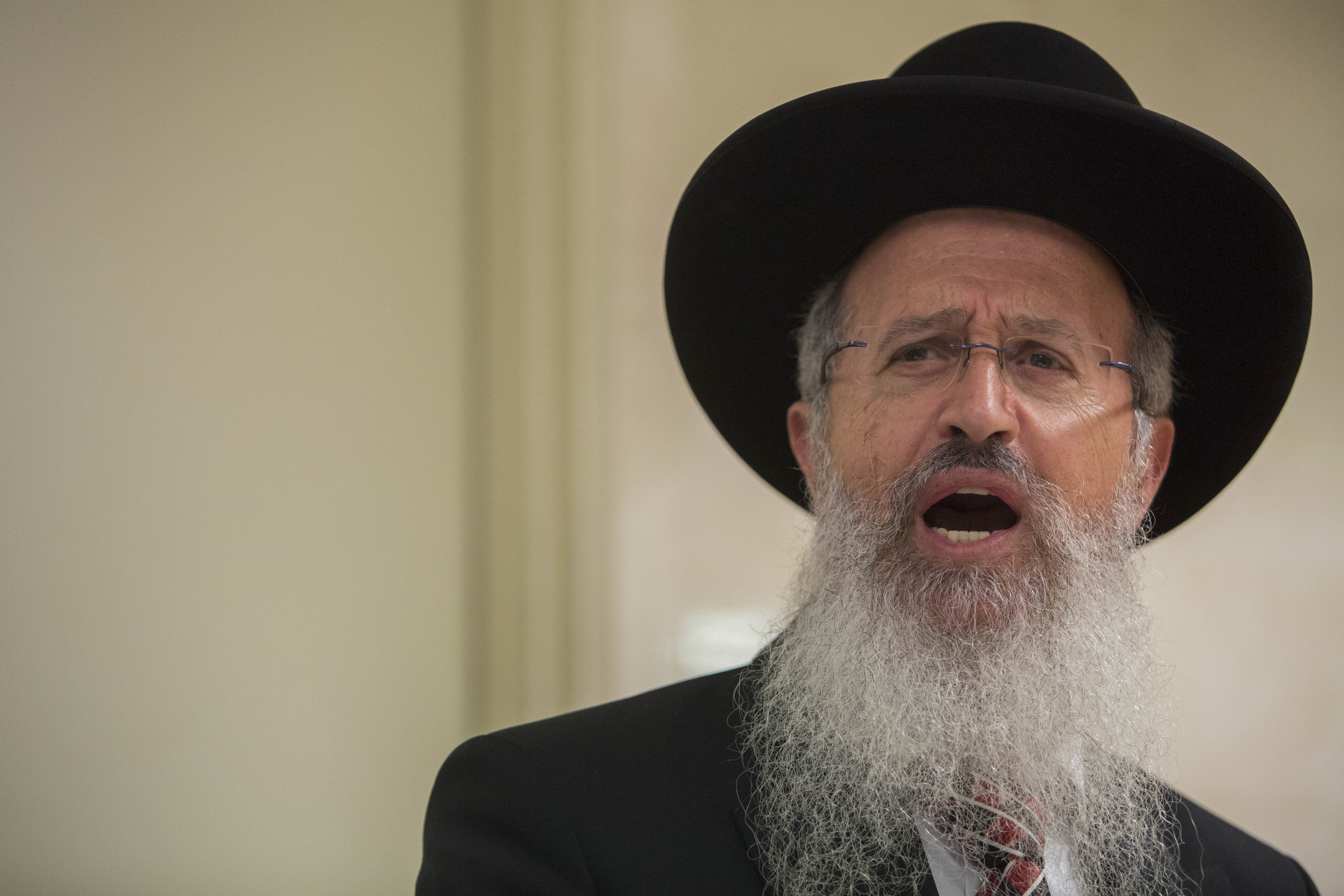 הרב אברהם יוסף הורשע בהפרת אמונים