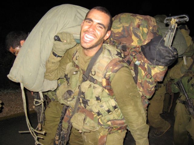 מהשירות הצבאי כלוחם בגולני