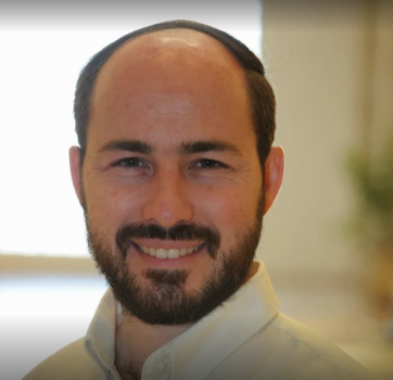 "כ-ו-ל-נ-ו שוכחים לפעמים את הילדים שלנו"